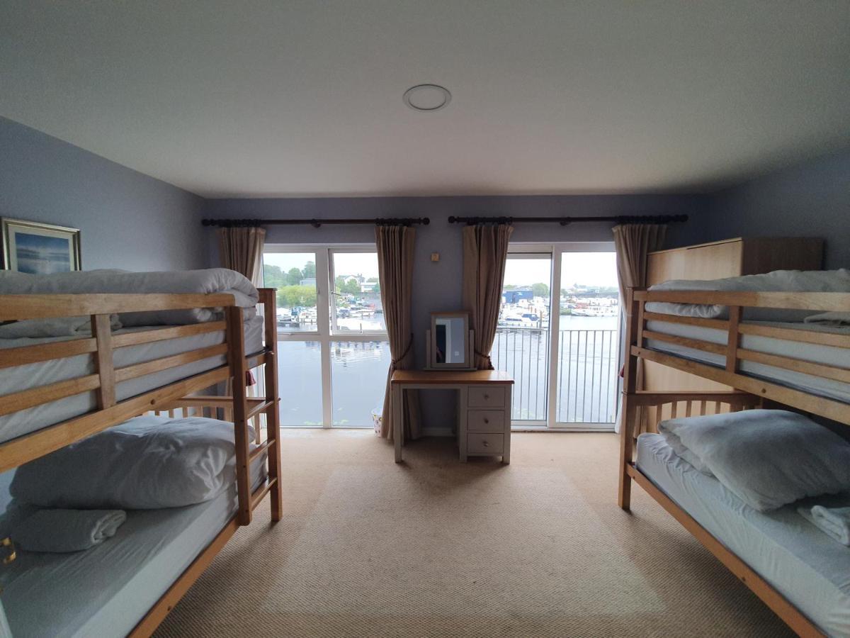 Five Bedroom Waterfront House Carrick-on-Shannon Экстерьер фото