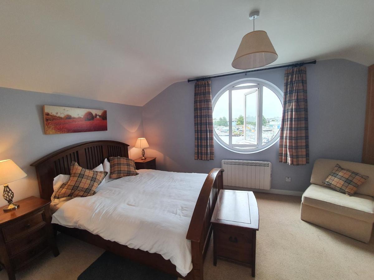 Five Bedroom Waterfront House Carrick-on-Shannon Экстерьер фото