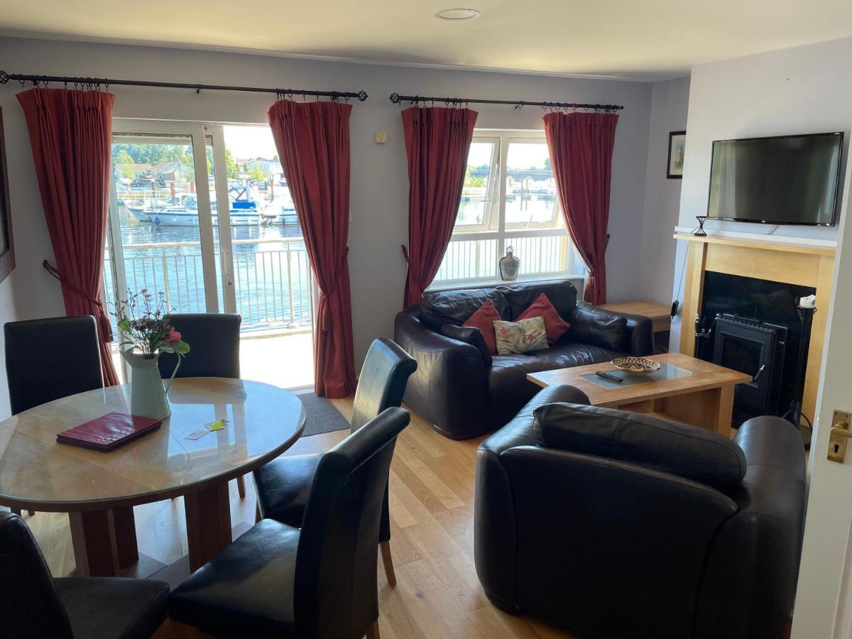 Five Bedroom Waterfront House Carrick-on-Shannon Экстерьер фото